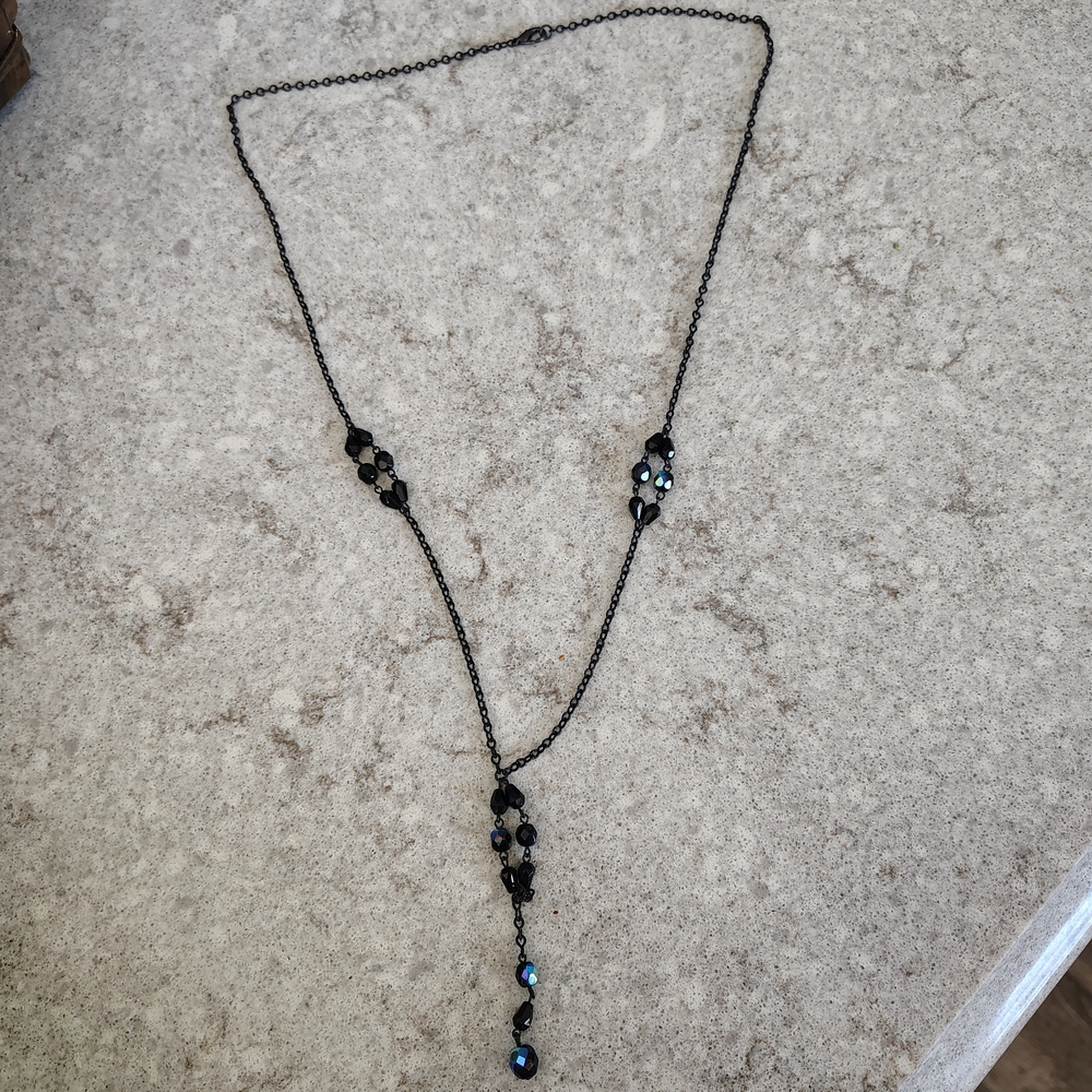 Women’s Black Beaded Y-Drop Necklace - Sleek Evening Accent
